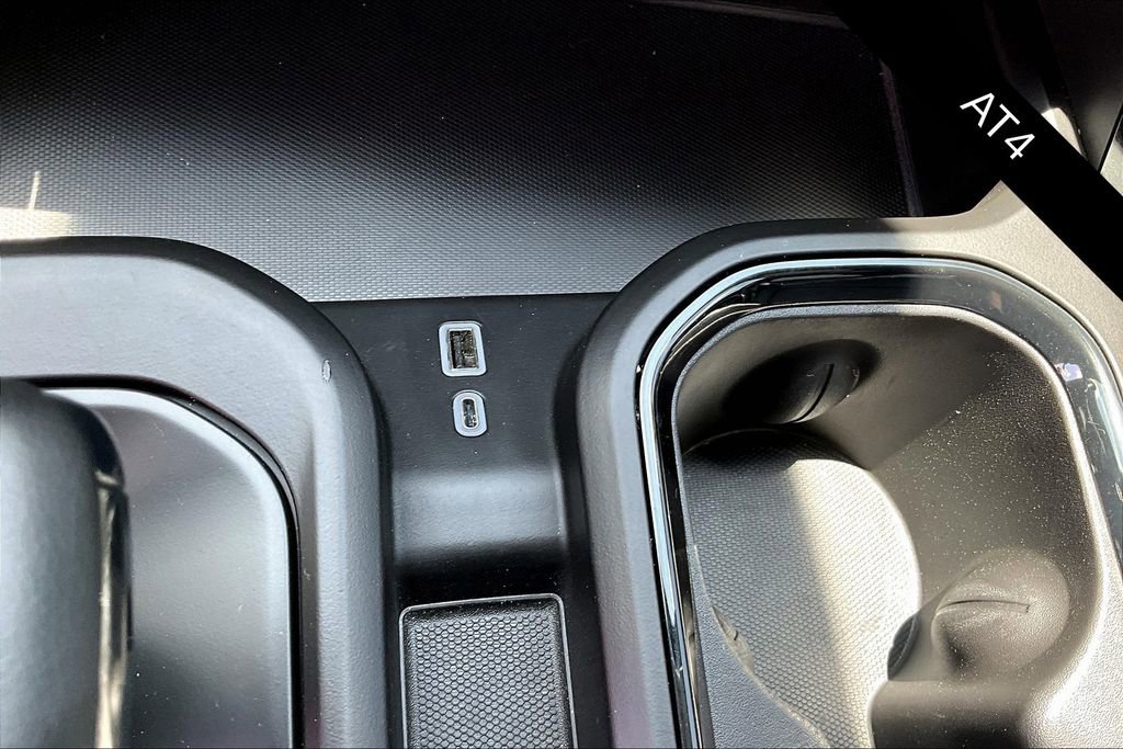 Used 2024 GMC Sierra 1500 AT4 w/ Technology Package image 16