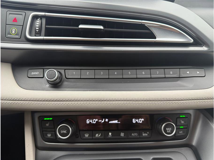 Used 2016 BMW i8 image 24