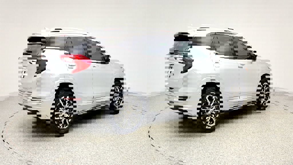 Used 2022 GMC Terrain Denali w/ LPO, Floor Liner Package image 5