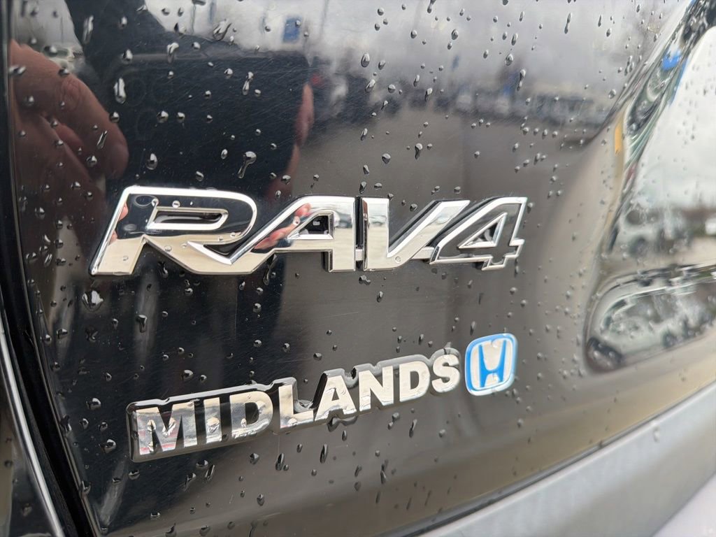 Used 2023 Toyota RAV4 XLE image 27