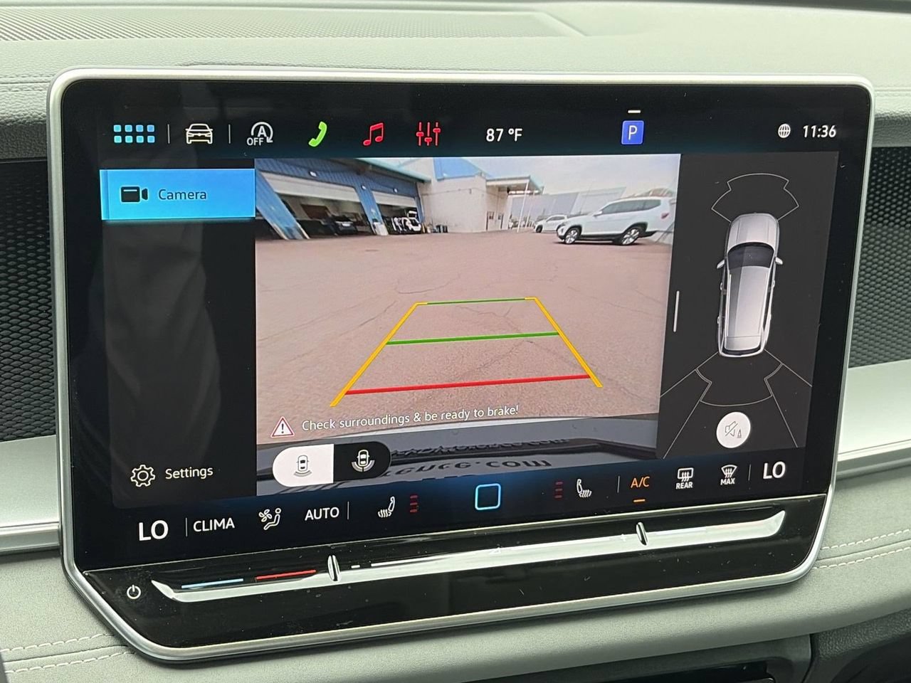 New 2026 Volkswagen Tiguan SE AWD/4WD image 22