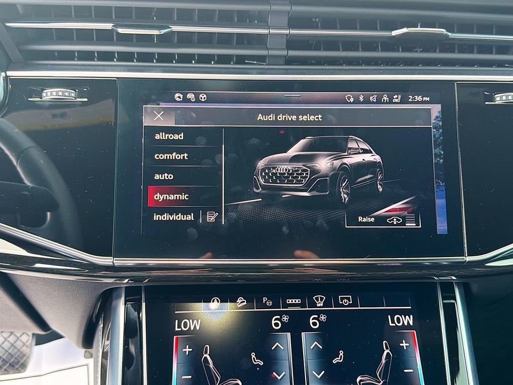 Used 2025 Audi Q8 Prestige image 34