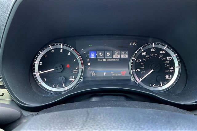 Used 2024 Toyota Highlander LE image 12