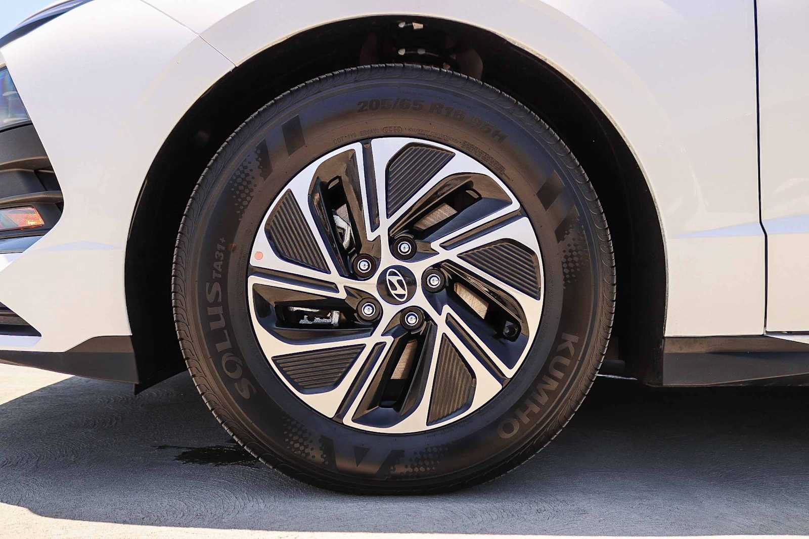 Used 2026 Hyundai Sonata Blue FWD image 11