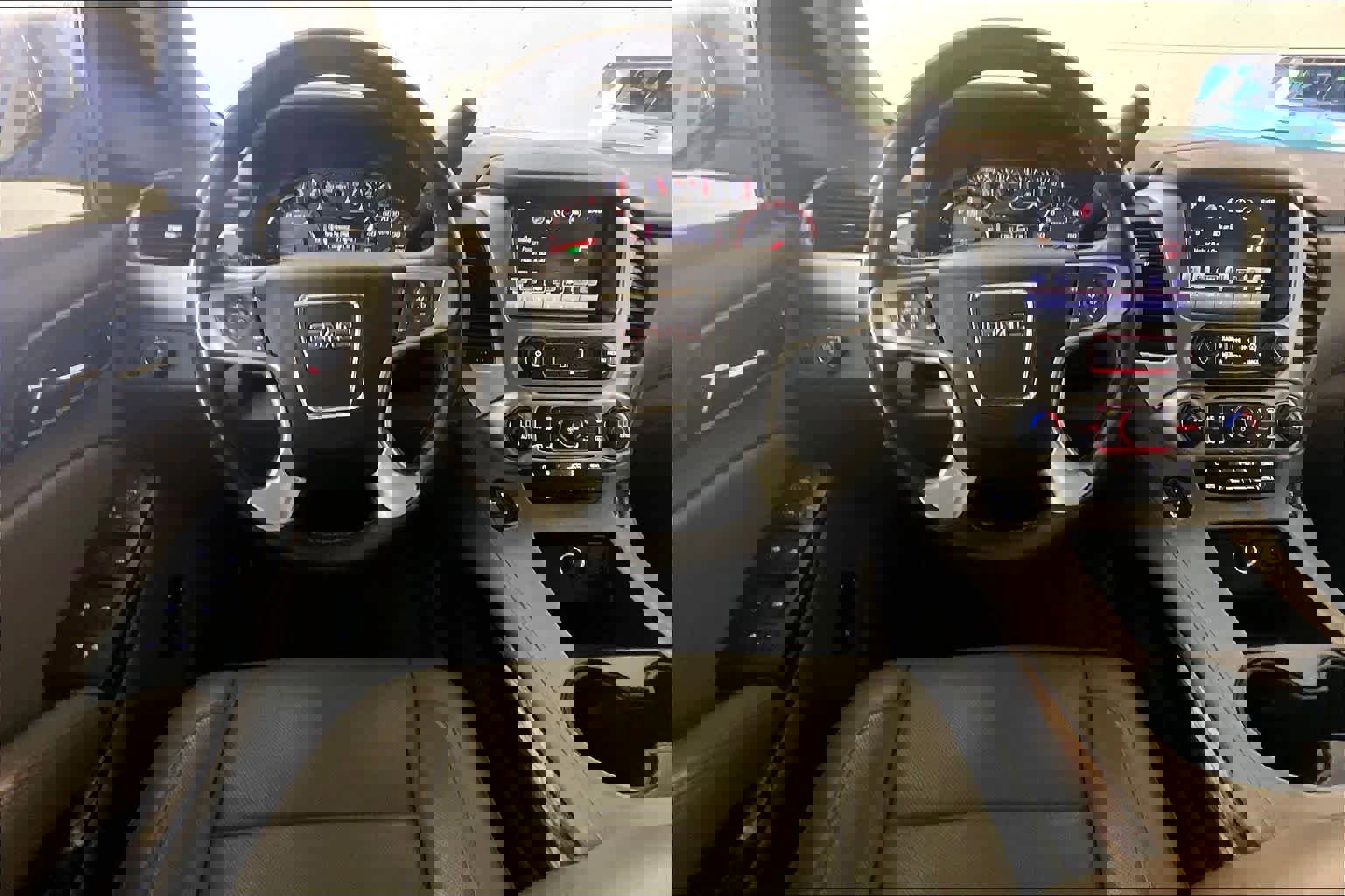 Used 2016 GMC Yukon SLT image 6