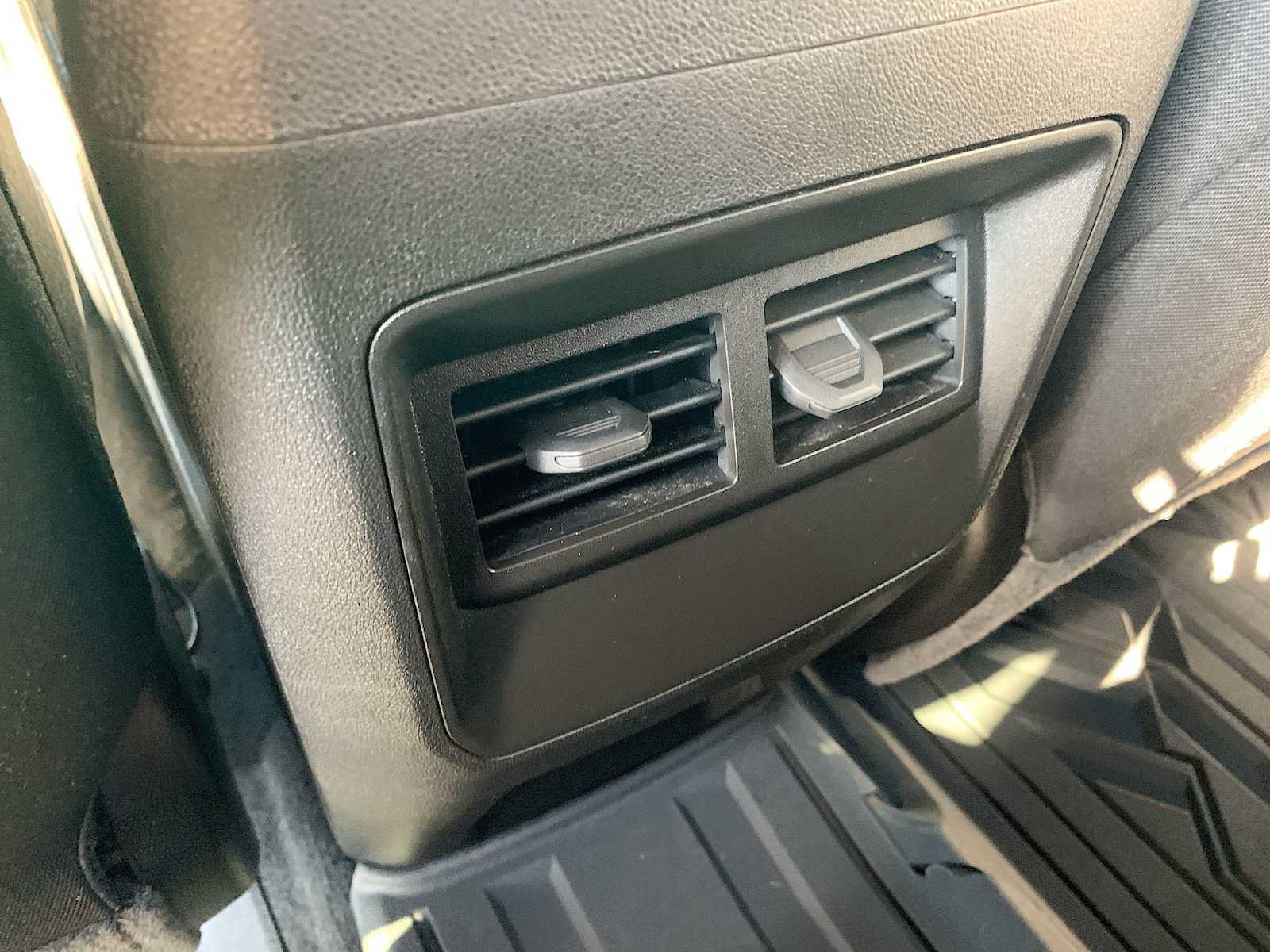 Certified 2025 Chevrolet Colorado W/T AWD/4WD image 20