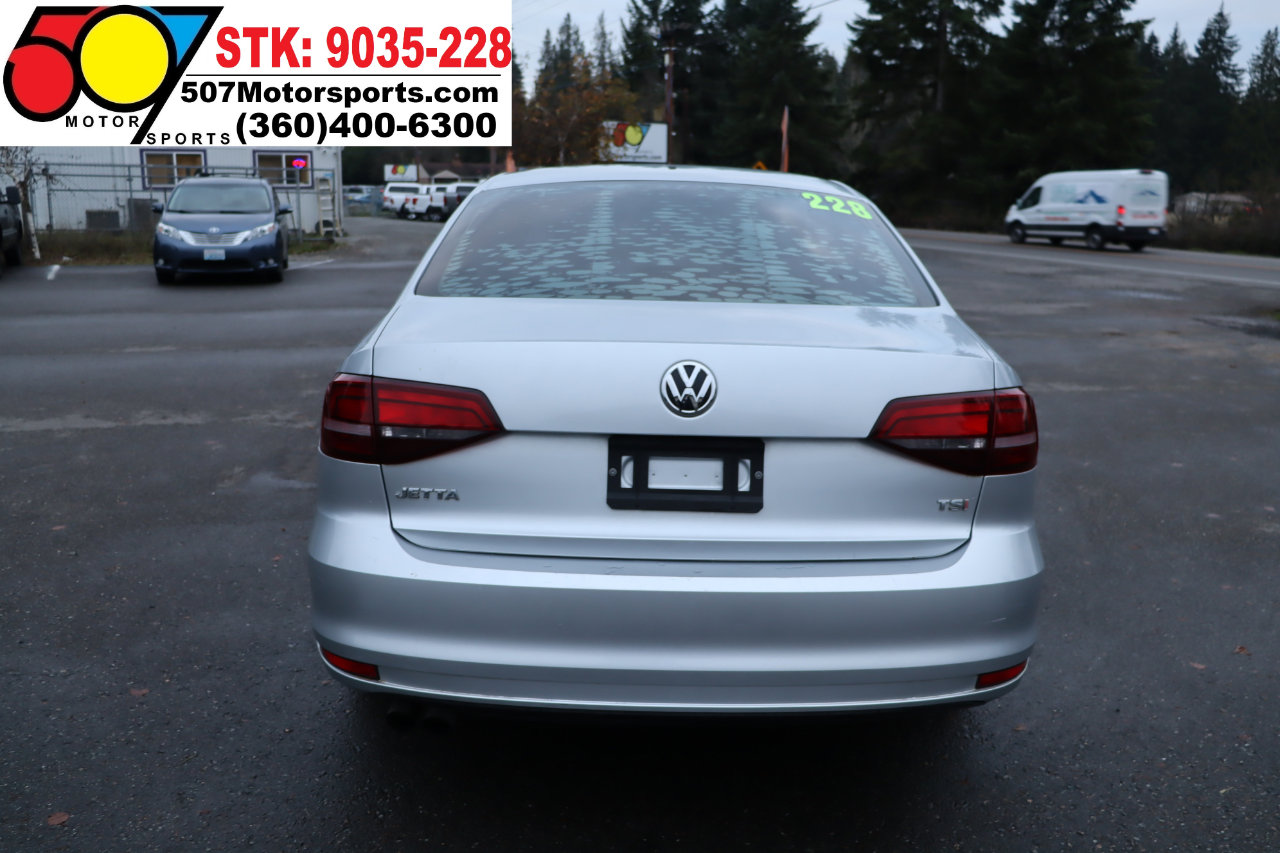 Used 2016 Volkswagen Jetta S image 4