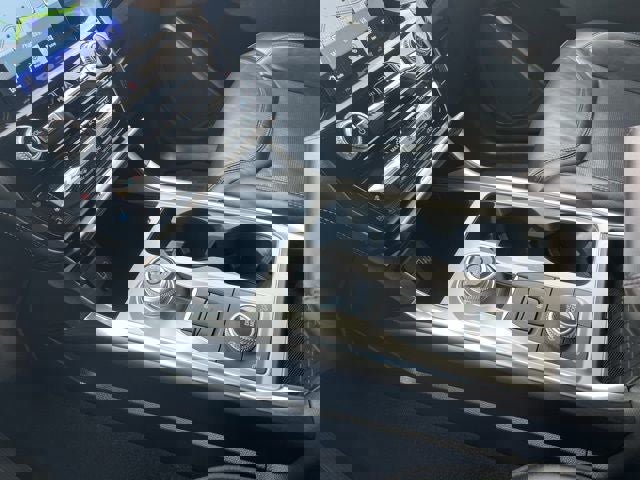 Used 2023 Ford Explorer Platinum w/ Technology Package image 36