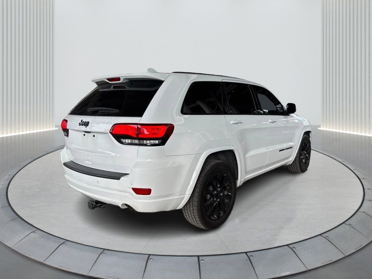 Used 2021 Jeep Grand Cherokee Laredo X image 7