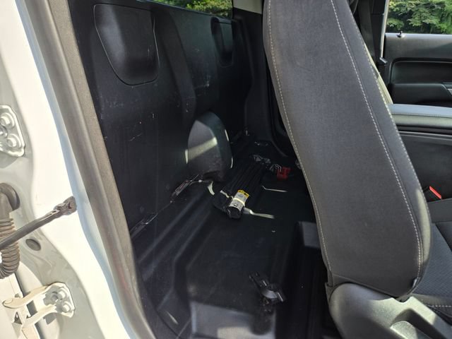 Used 2022 Chevrolet Colorado LT w/ Fleet Safety Package RWD image 17