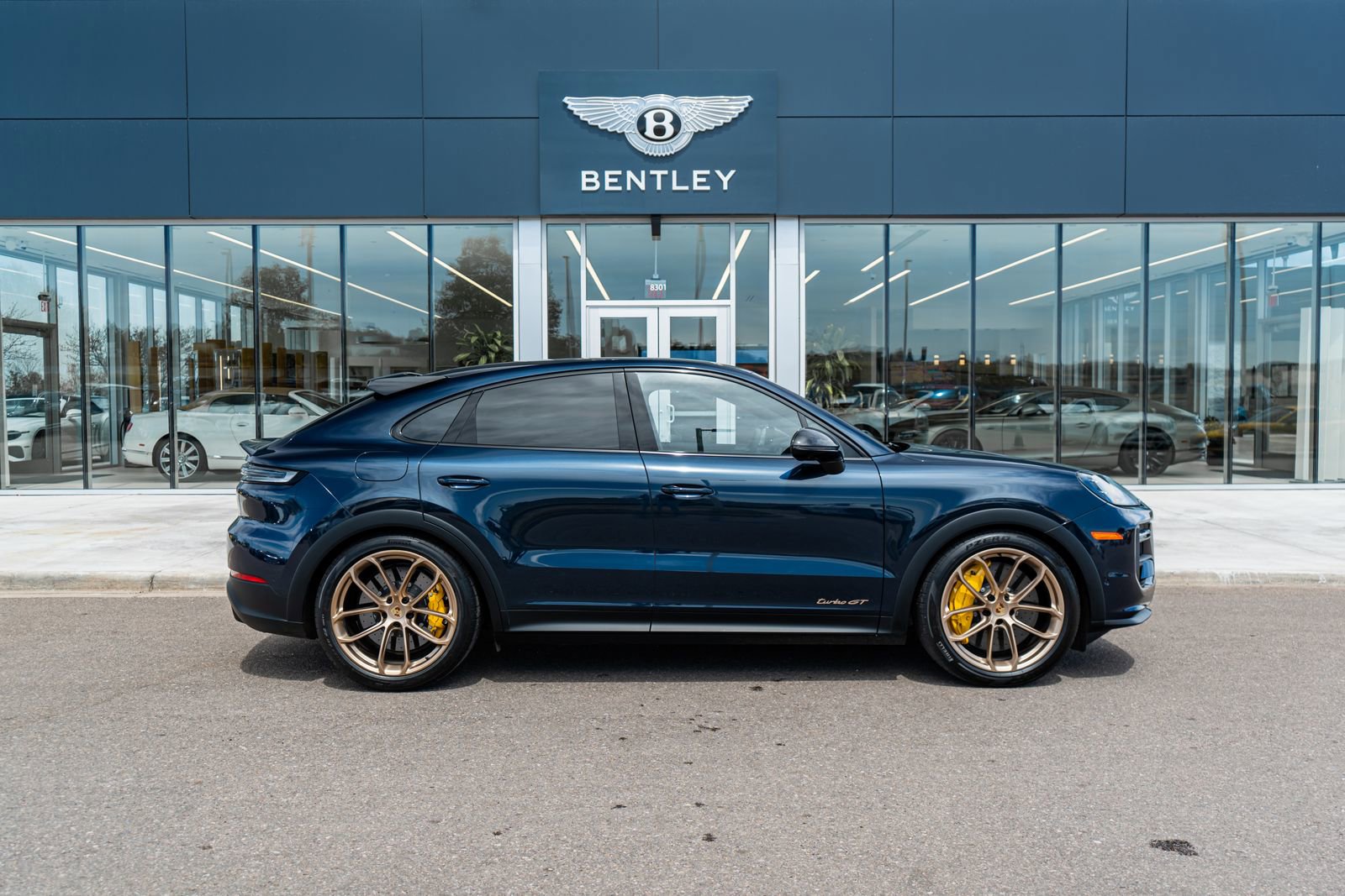 Used 2024 Porsche Cayenne Turbo GT AWD/4WD image 14