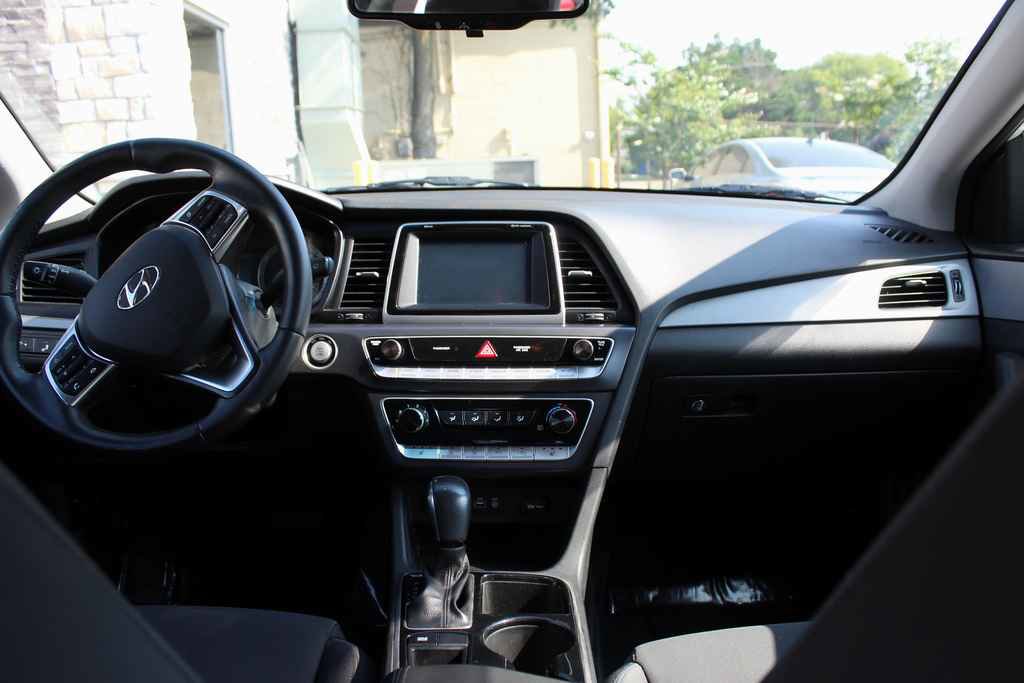 Used 2018 Hyundai Sonata SEL image 28
