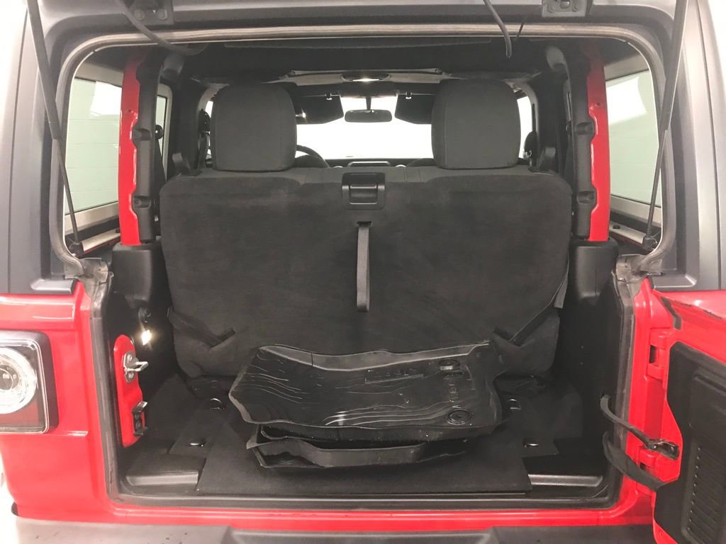 Used 2018 Jeep Wrangler Sport S image 25