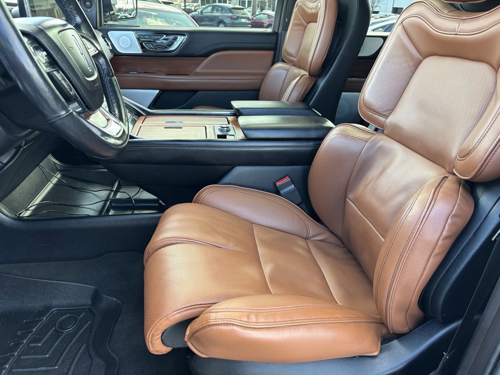 Used 2018 Lincoln Navigator Reserve w/ Technology Package image 15