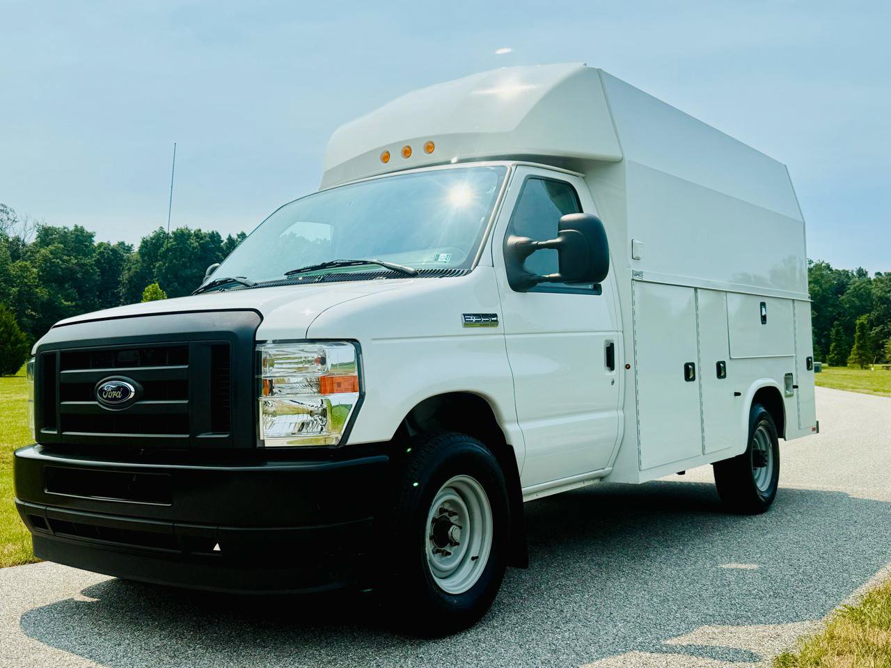 Used 2022 Ford E-350 and Econoline 350 Super Duty w/ Power Windows & Locks Group