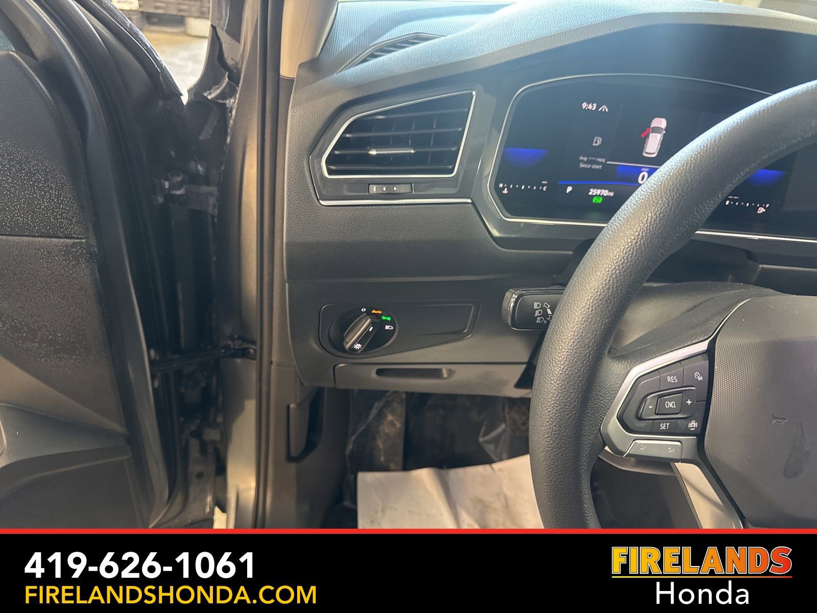 Used 2022 Volkswagen Tiguan S image 14