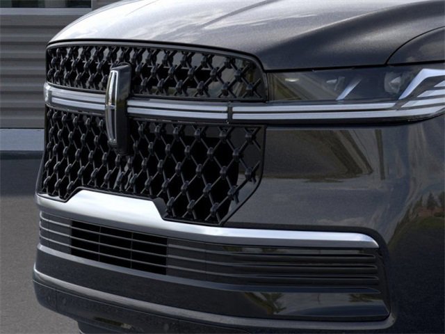 New 2025 Lincoln Navigator Reserve w/ Jet Appearance Package image 17