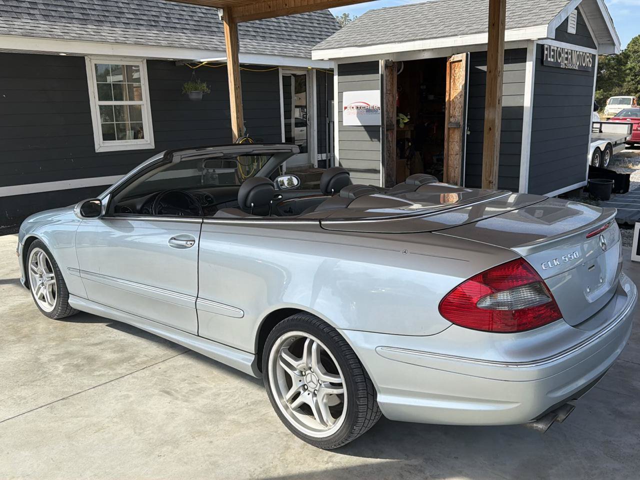 Used 2008 Mercedes-Benz CLK 550 Cabriolet image 3