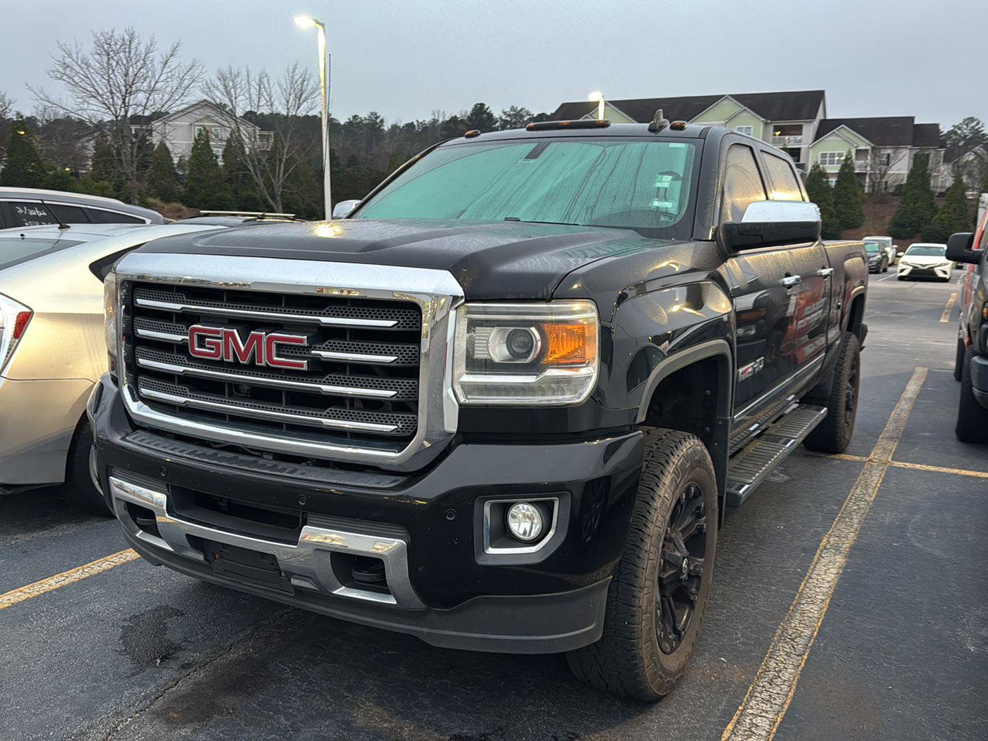 Used 2015 GMC Sierra 2500 SLT image 2