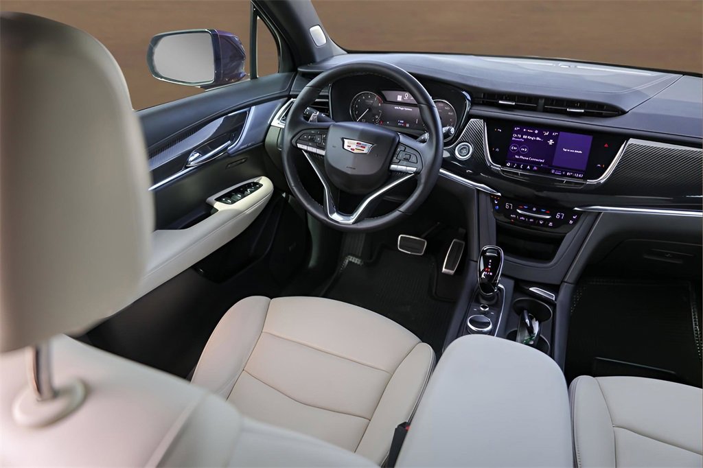 Certified 2023 Cadillac XT6 Sport image 29