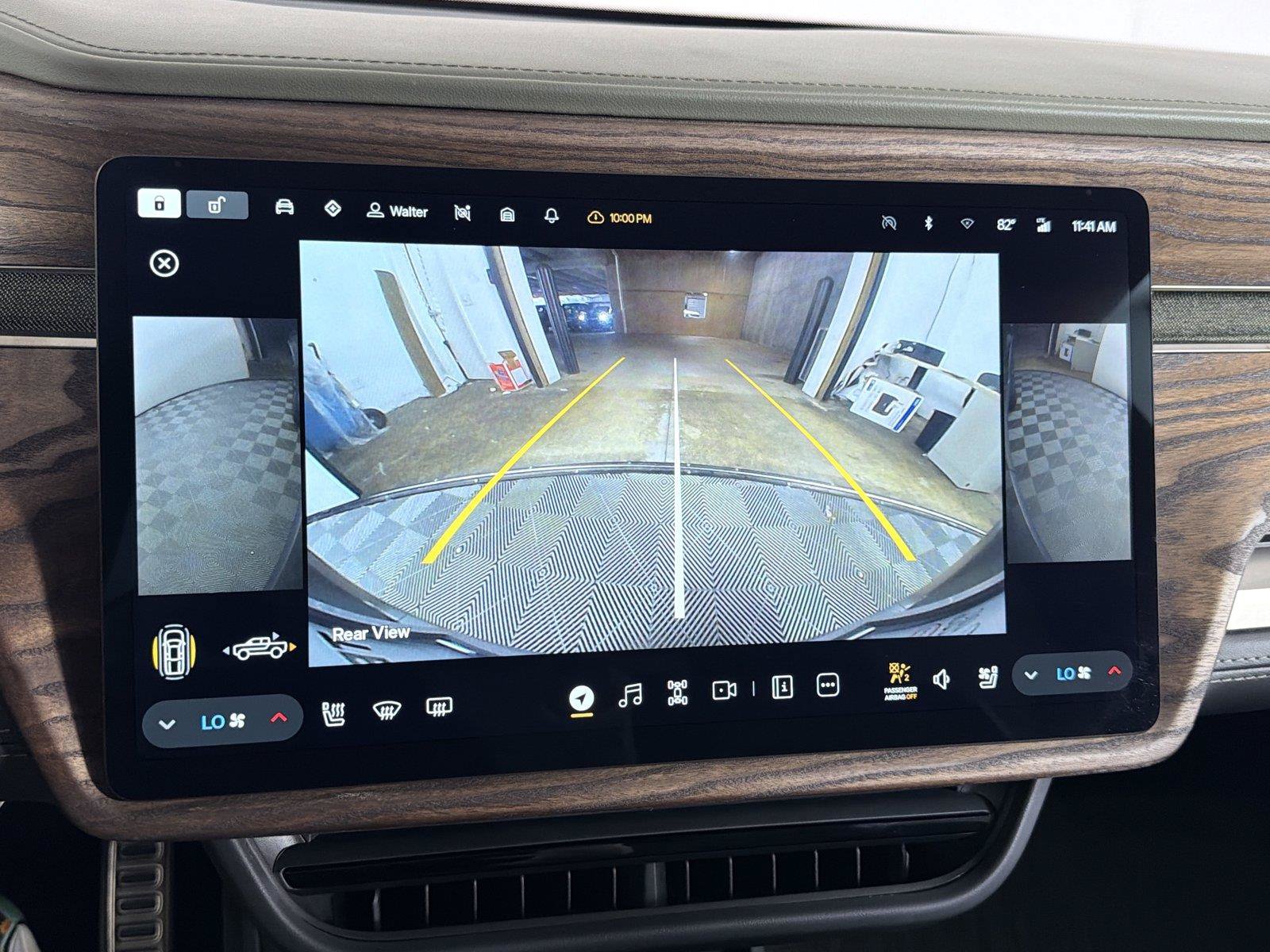 Used 2022 Rivian R1T Adventure AWD/4WD image 31