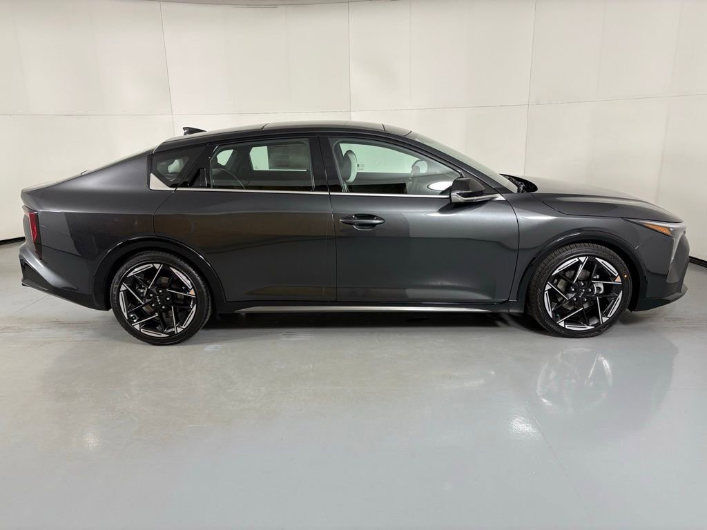 New 2026 Kia K4 GT-Line image 9