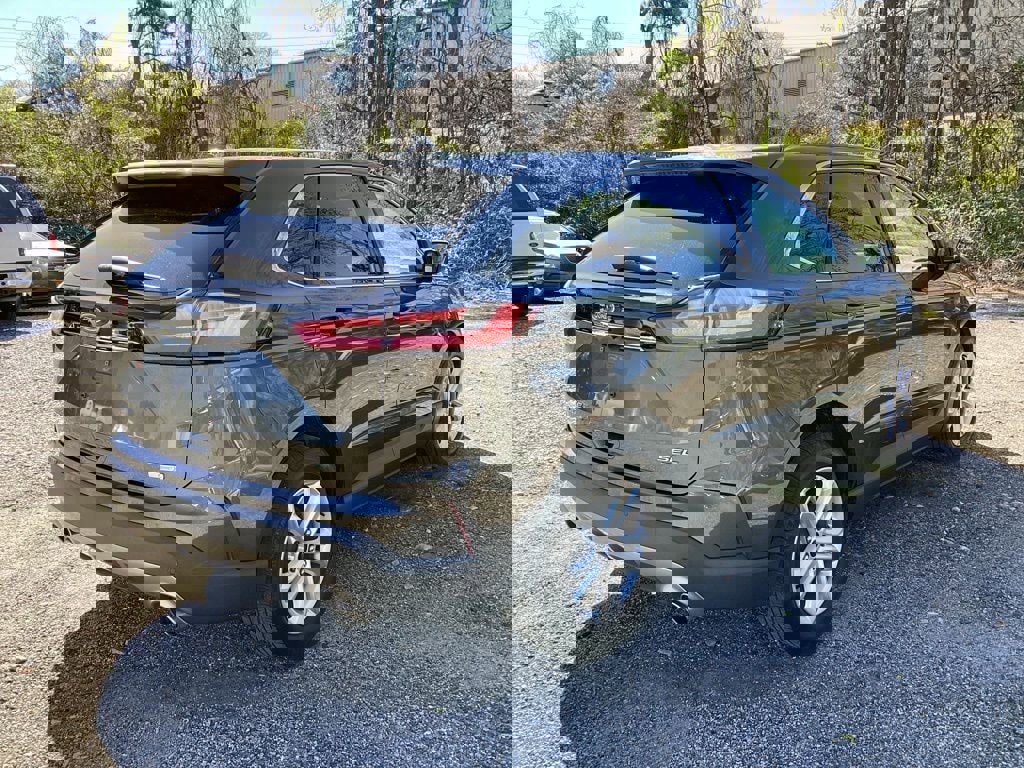 Used 2019 Ford Edge SEL w/ Equipment Group 201A image 4