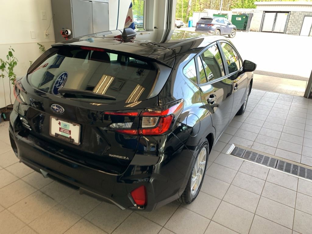 Certified 2024 Subaru Impreza 2.0i AWD/4WD image 18