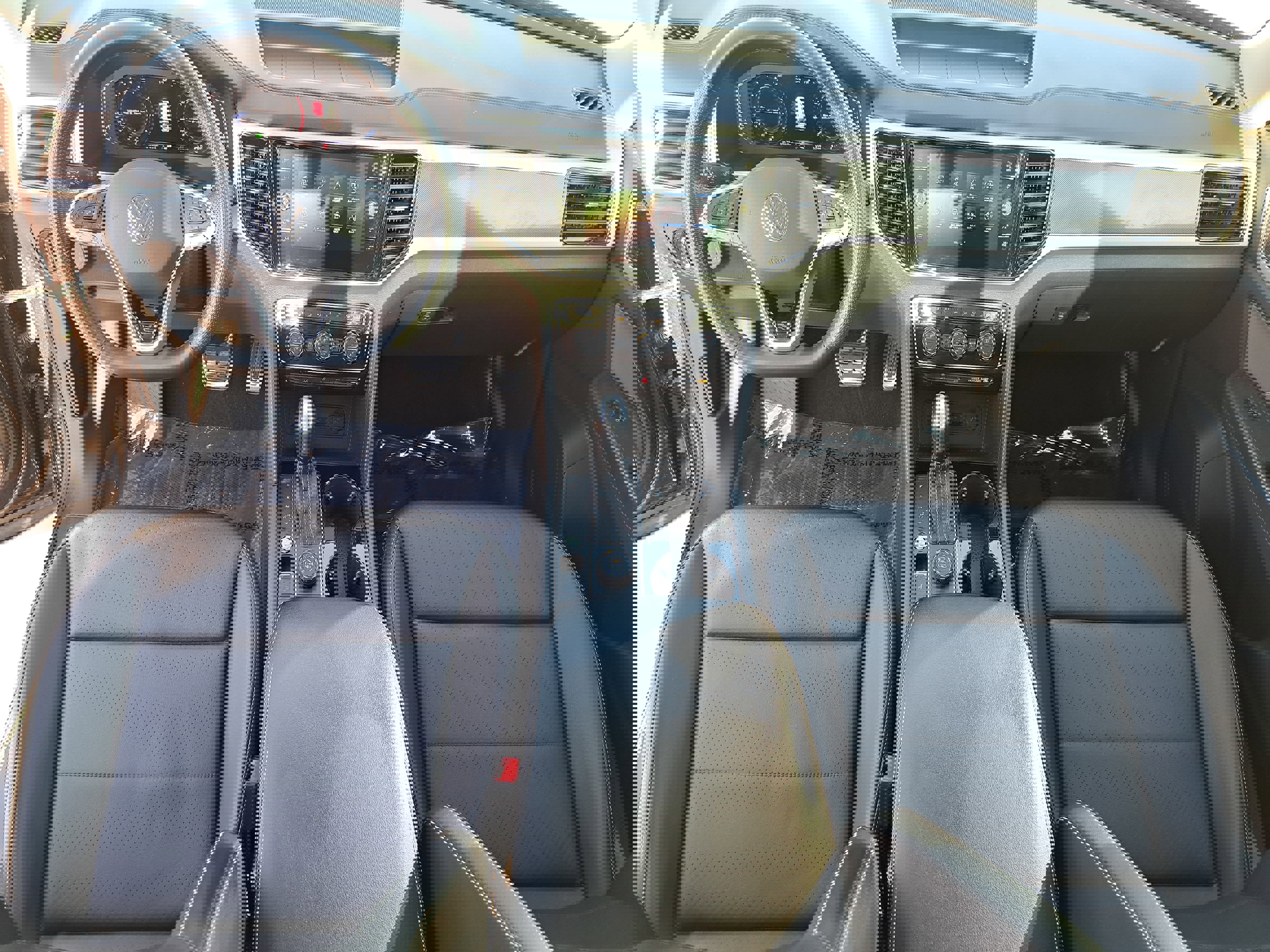 Used 2022 Volkswagen Atlas SEL R-Line image 9