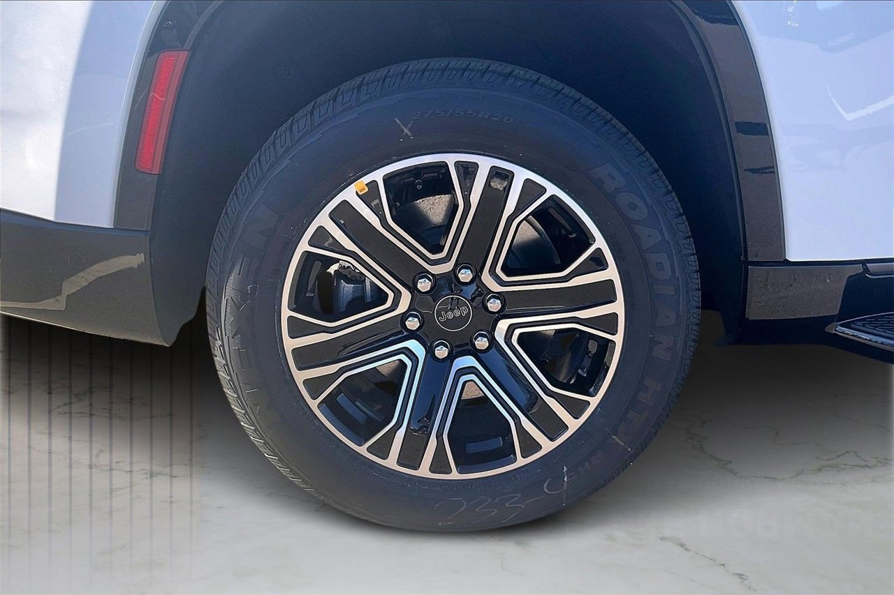 New 2026 Jeep Grand Wagoneer w/ Premium Group I image 38