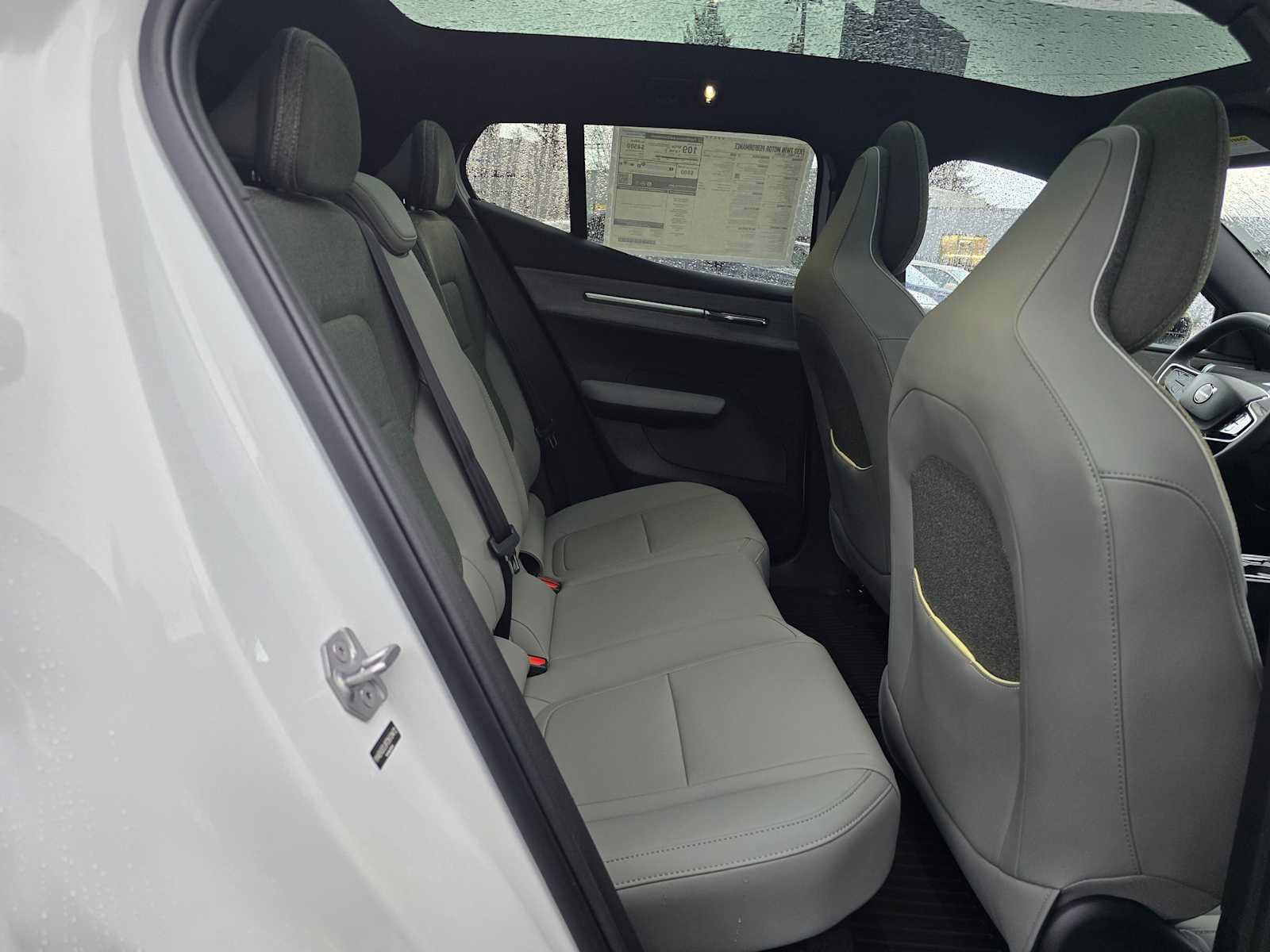 New 2026 Volvo EX30 Ultra w/ Protection Package AWD/4WD image 18