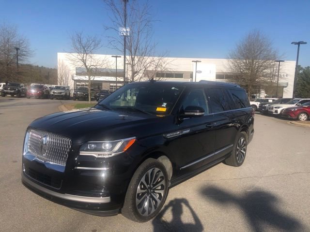 Used 2022 Lincoln Navigator L Reserve image 1