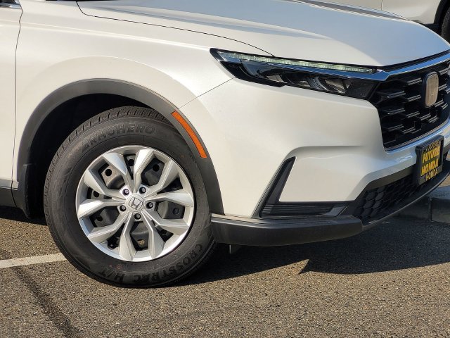 Used 2025 Honda CR-V LX image 9