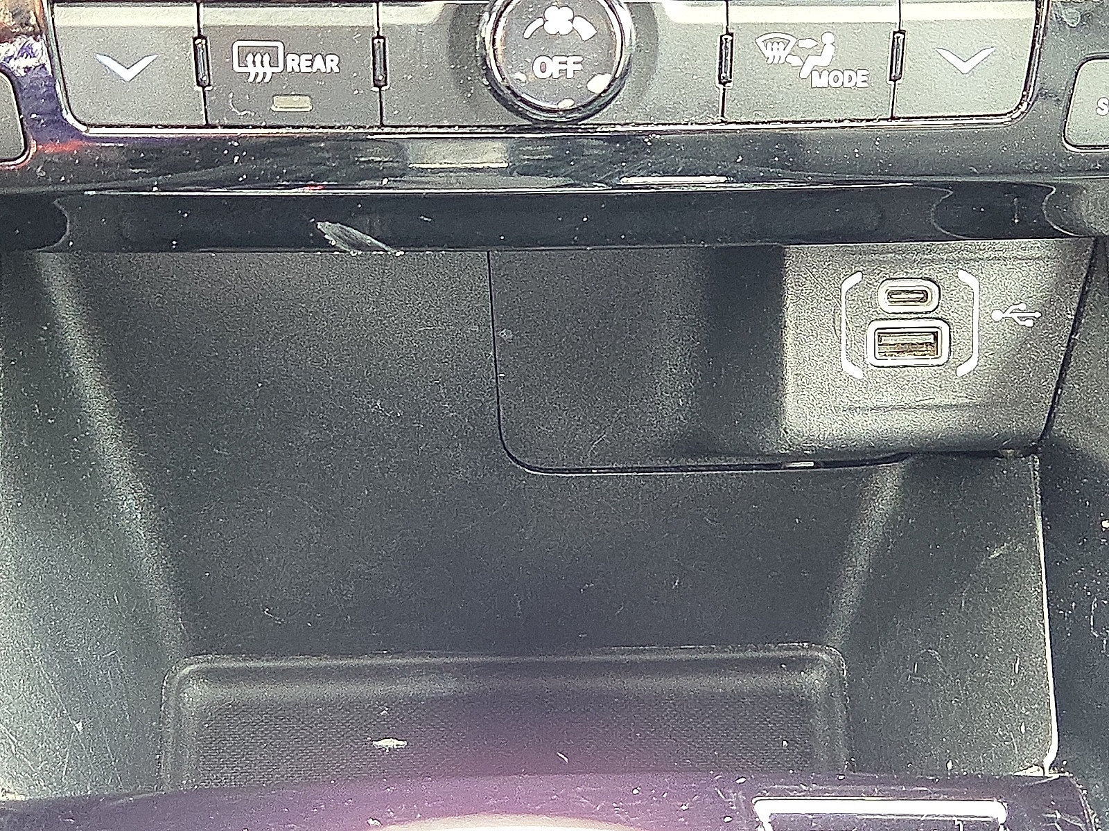 Used 2025 Jeep Compass Limited AWD/4WD image 17