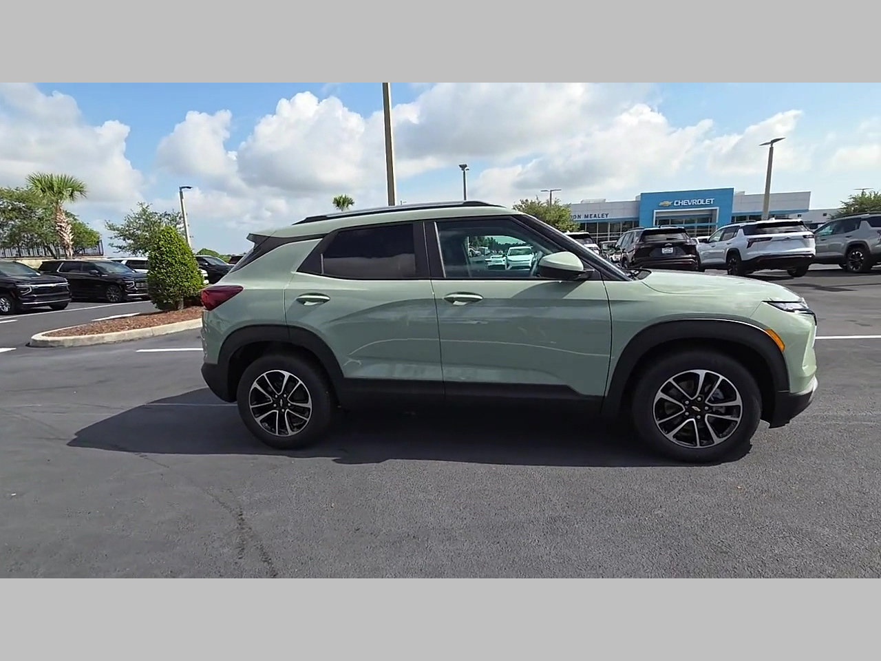 New 2026 Chevrolet TrailBlazer LT w/ Convenience Package FWD image 18
