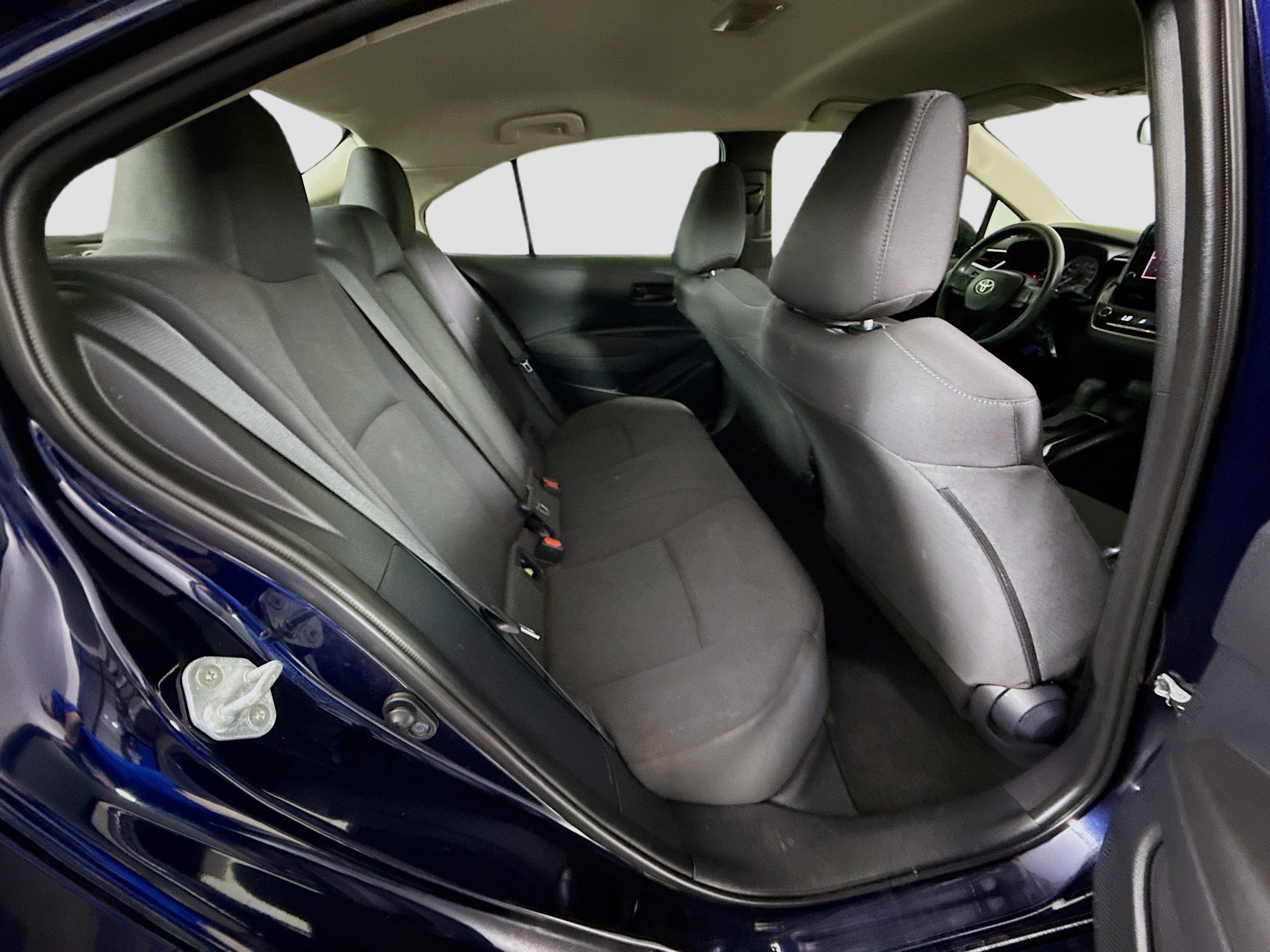 Used 2022 Toyota Corolla LE FWD image 26