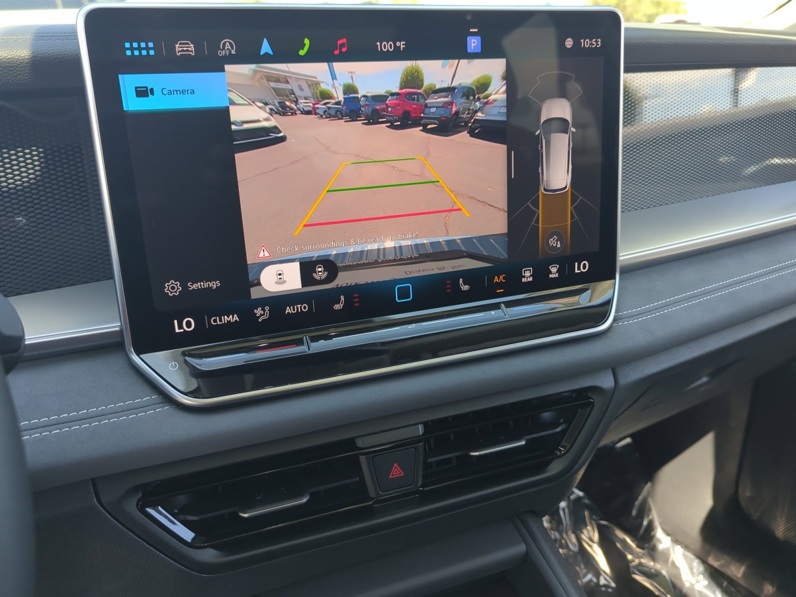 New 2025 Volkswagen Tiguan SE image 27