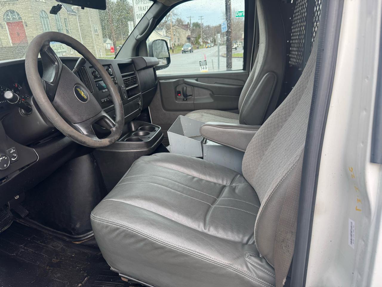 Used 2013 Chevrolet Express 1500 image 12