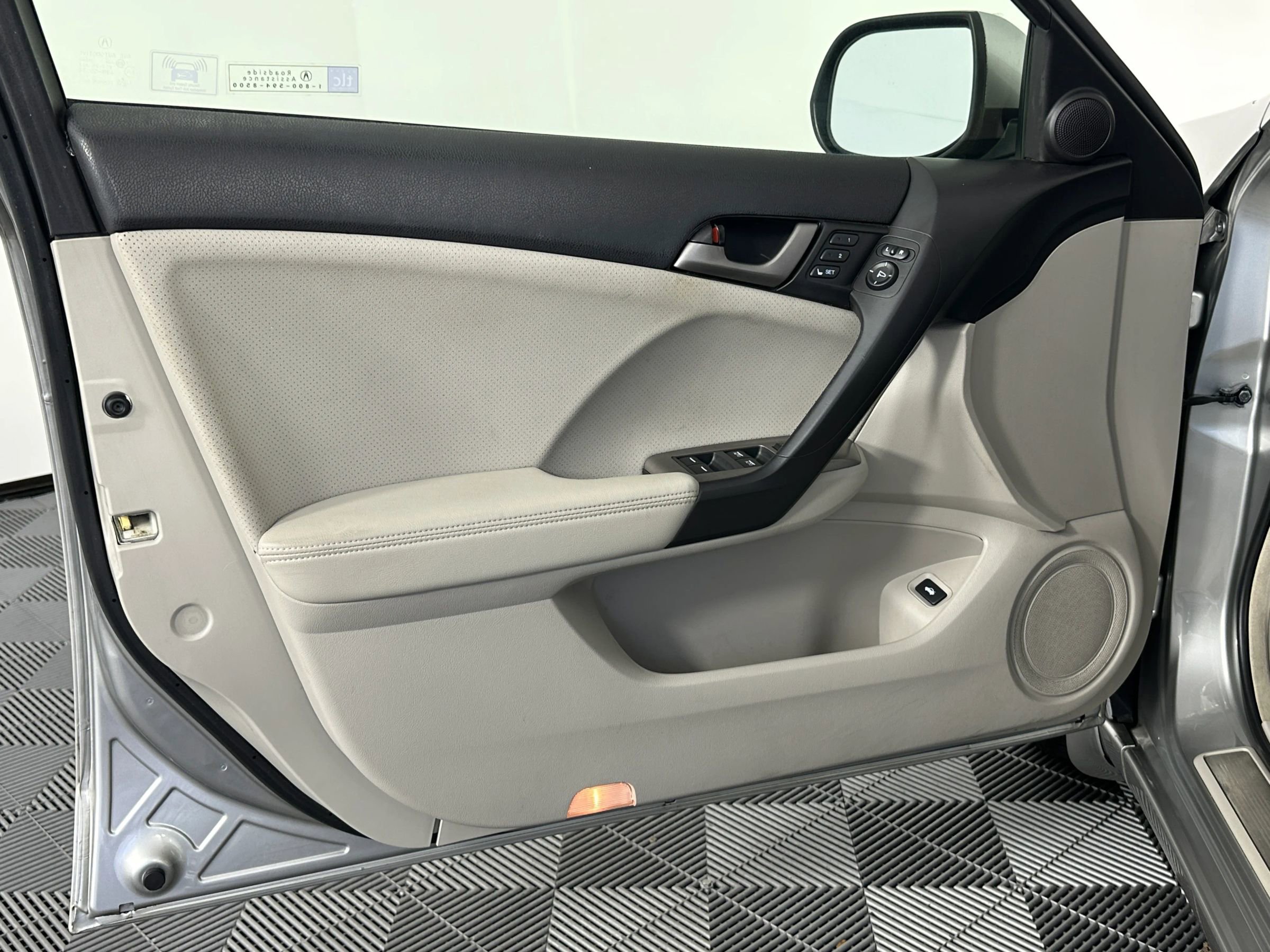 Used 2009 Acura TSX Sedan image 26