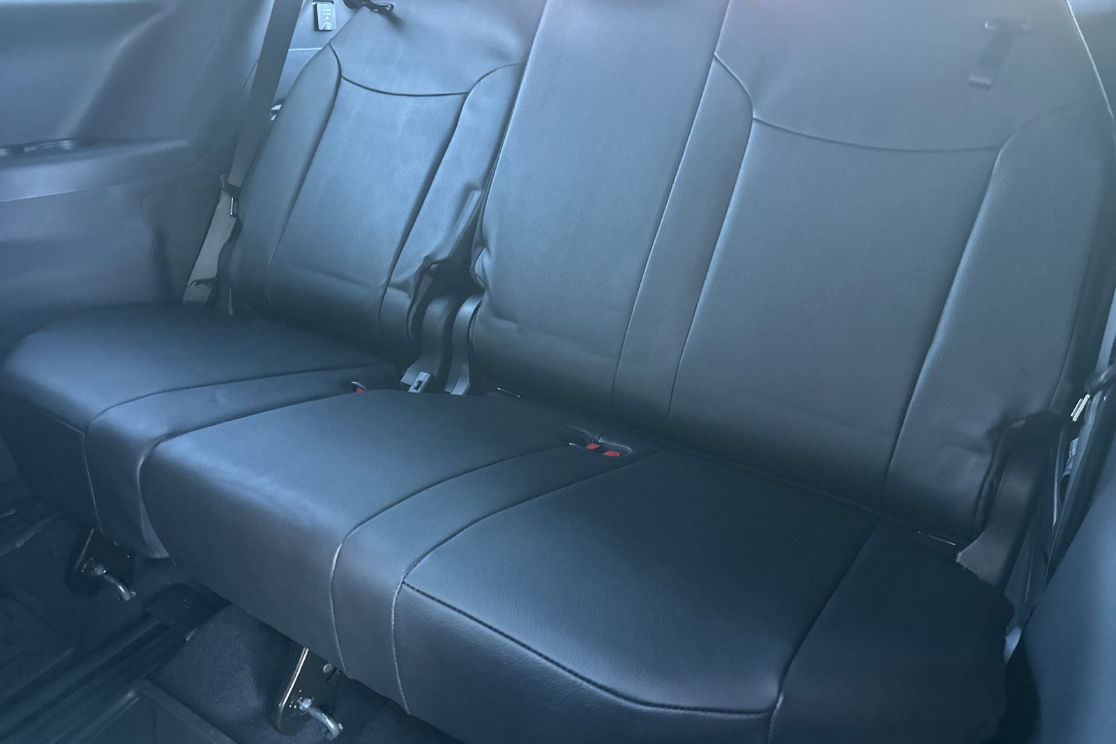 New 2026 Toyota Sienna XLE Woodland Edition AWD/4WD image 16