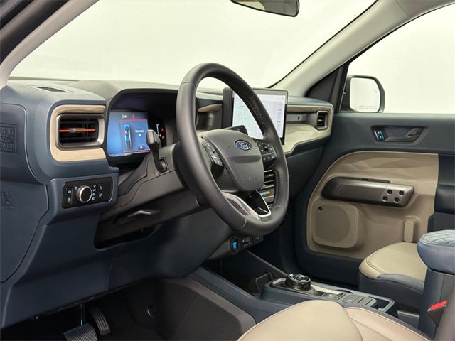 Used 2025 Ford Maverick Lariat image 16