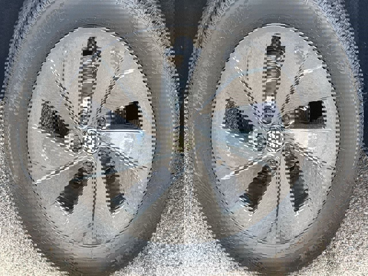 New 2026 Volkswagen Taos S image 6