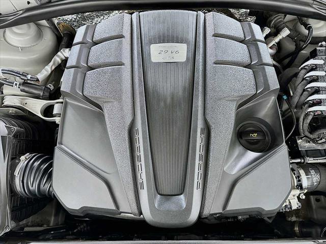Used 2022 Porsche Macan GTS AWD/4WD image 30