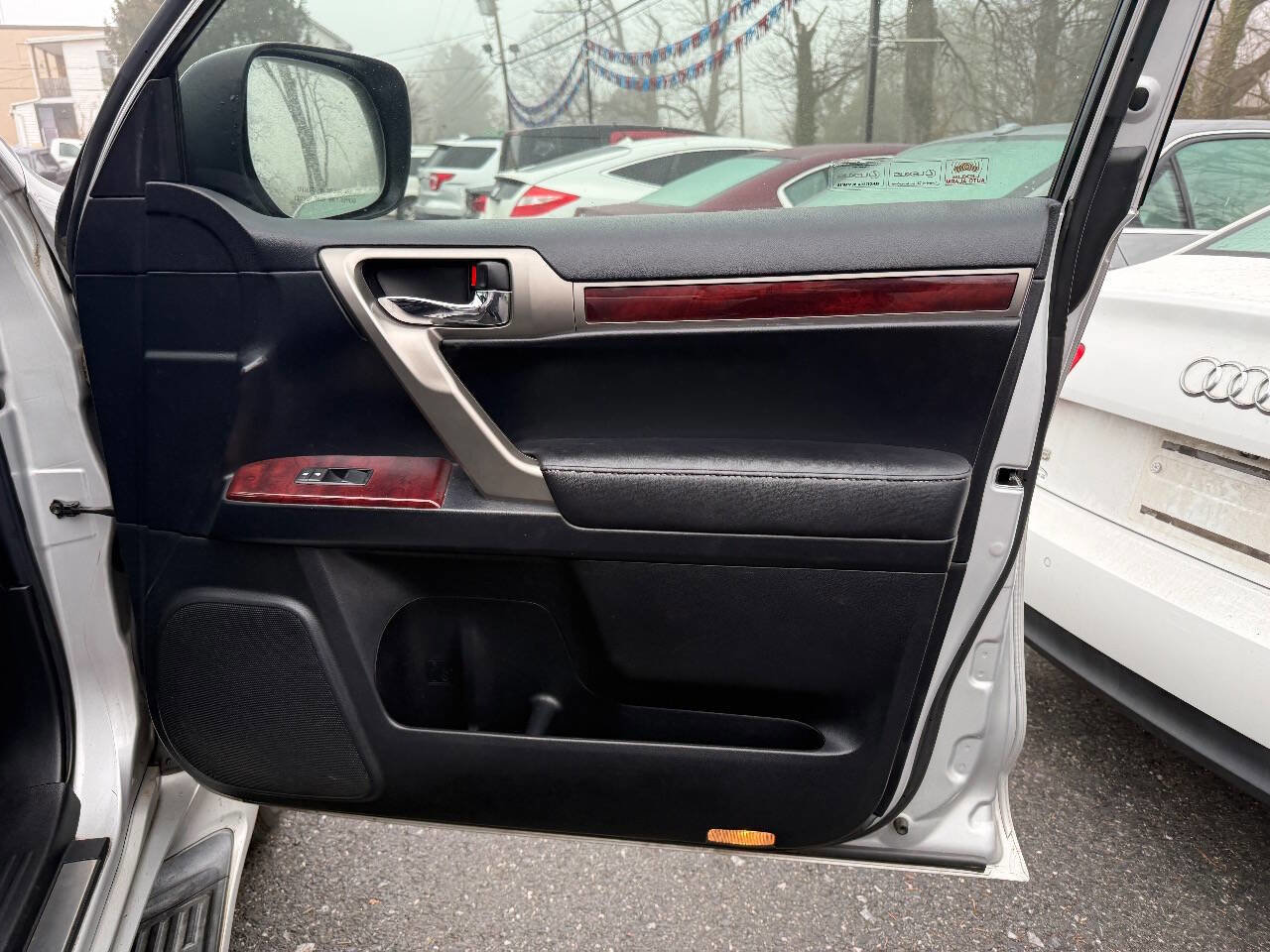 Used 2011 Lexus GX 460 Premium image 14