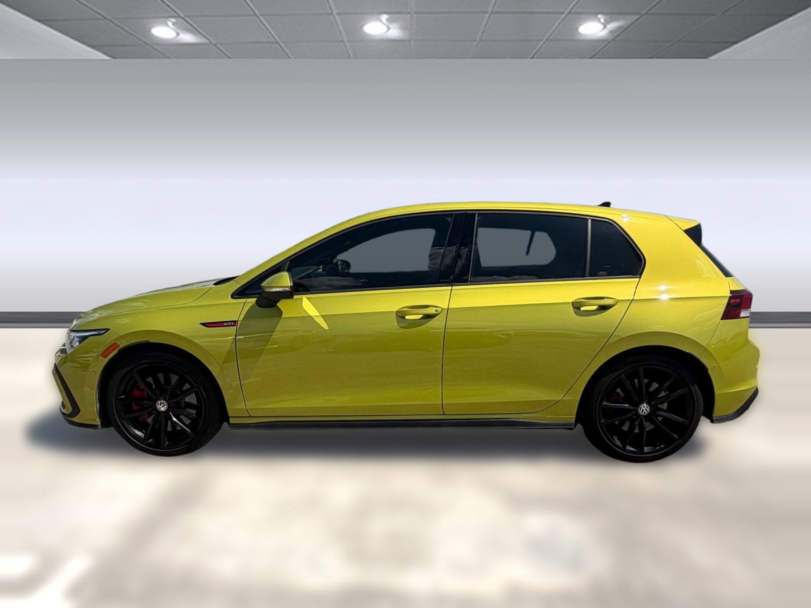 Used 2022 Volkswagen GTI Autobahn FWD image 2