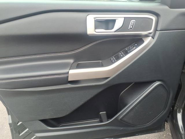Certified 2023 Ford Explorer XLT image 12