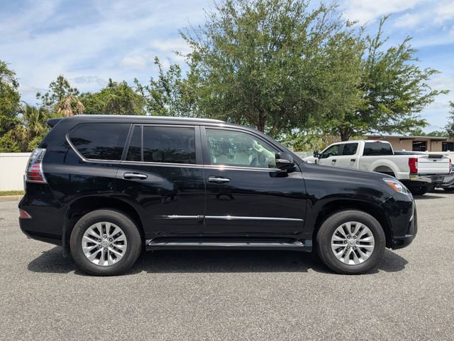 Used 2018 Lexus GX 460 Premium w/ Premium Package image 2