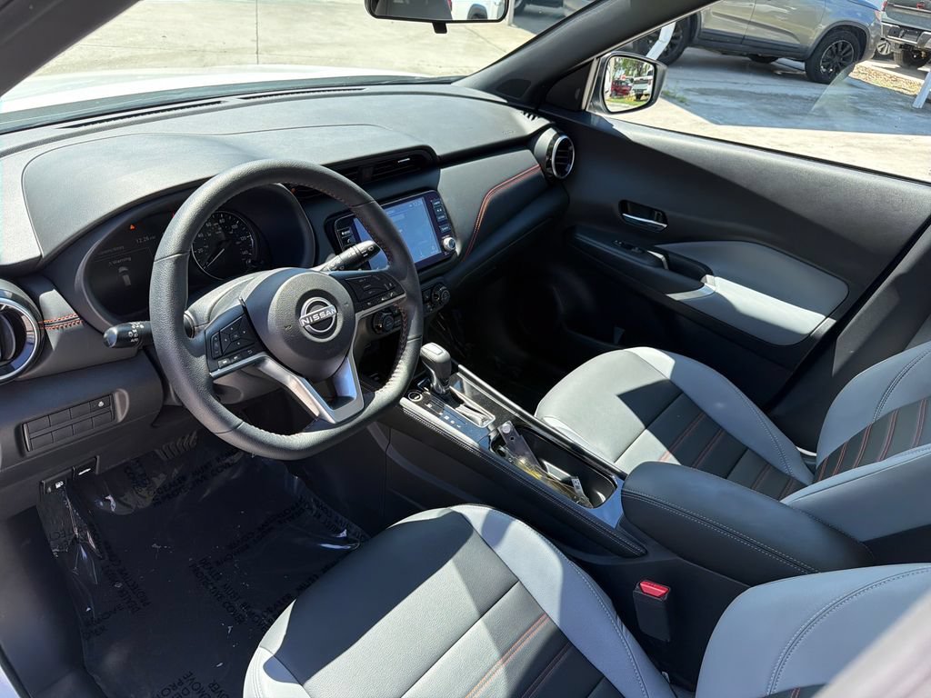 Used 2024 Nissan Kicks SR w/ SR Premium Package FWD image 14