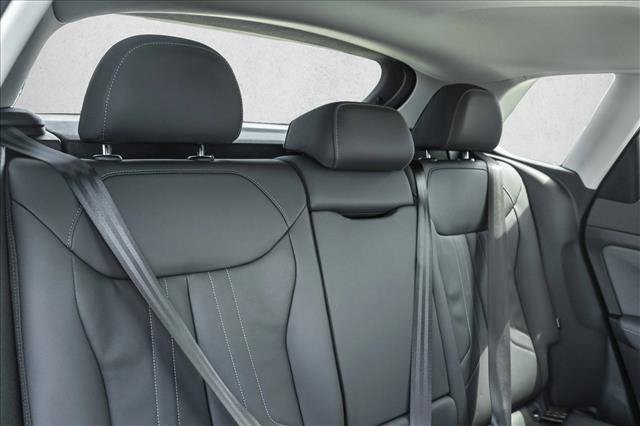 New 2026 Audi Q3 quattro 2.0T AWD/4WD image 25