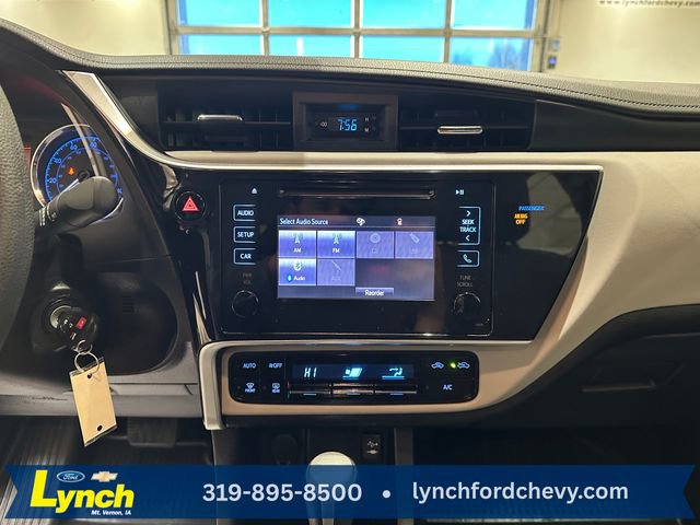 Used 2018 Toyota Corolla LE image 10